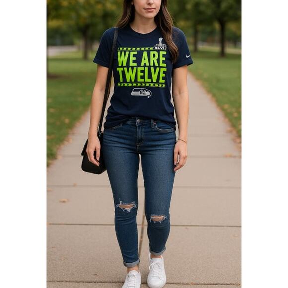 Nike NFL Seattle Seahawks We Are Twelve T-Shirt Women’s S Navy Blue - Picture 1 of 5